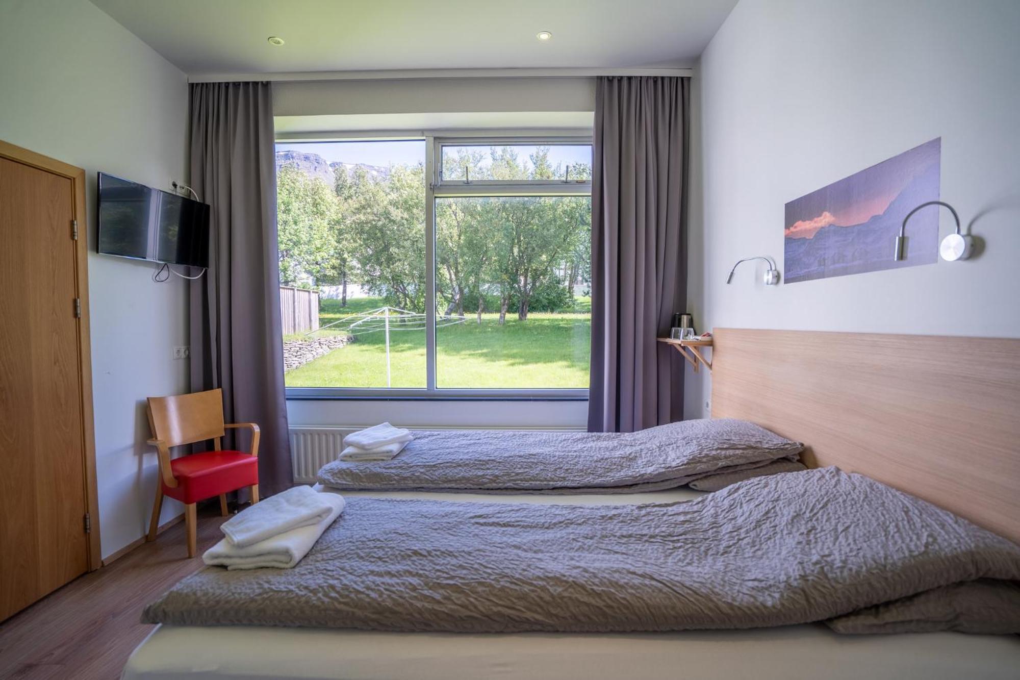 Hotel Eskifjoerthur ภายนอก รูปภาพ